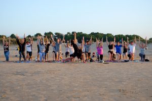 Yoga improves your surfing! Yoga improves your surfing!