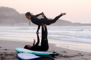 Fast Acroyoga unit after surfing in San Vicente