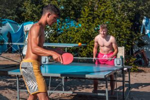 Tennis de table au camp du Le Pin Sec Tennis de table au camp du Le Pin Sec