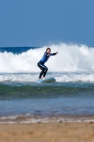 Learn to surf Surfing for beginners in France