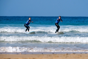 Learn to surf in France