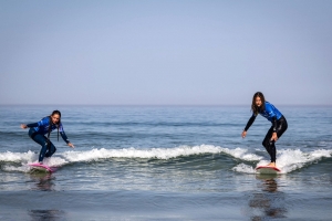 Surfing lessons in France