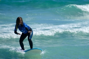 Learn surfing in Junior Spain