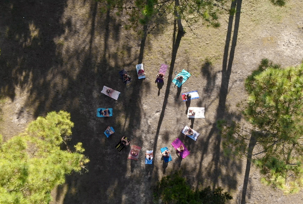 Yogakurs im Wald in Spanien Yogakurs im Wald in Spanien