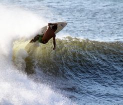 Surfing in India