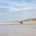 ✨Les Landes, an authentic surfing paradise✨  📸 @marieluisebley 
.
.
.
.  #palnetsurfcamps #surfcampsleslandes #leslandes