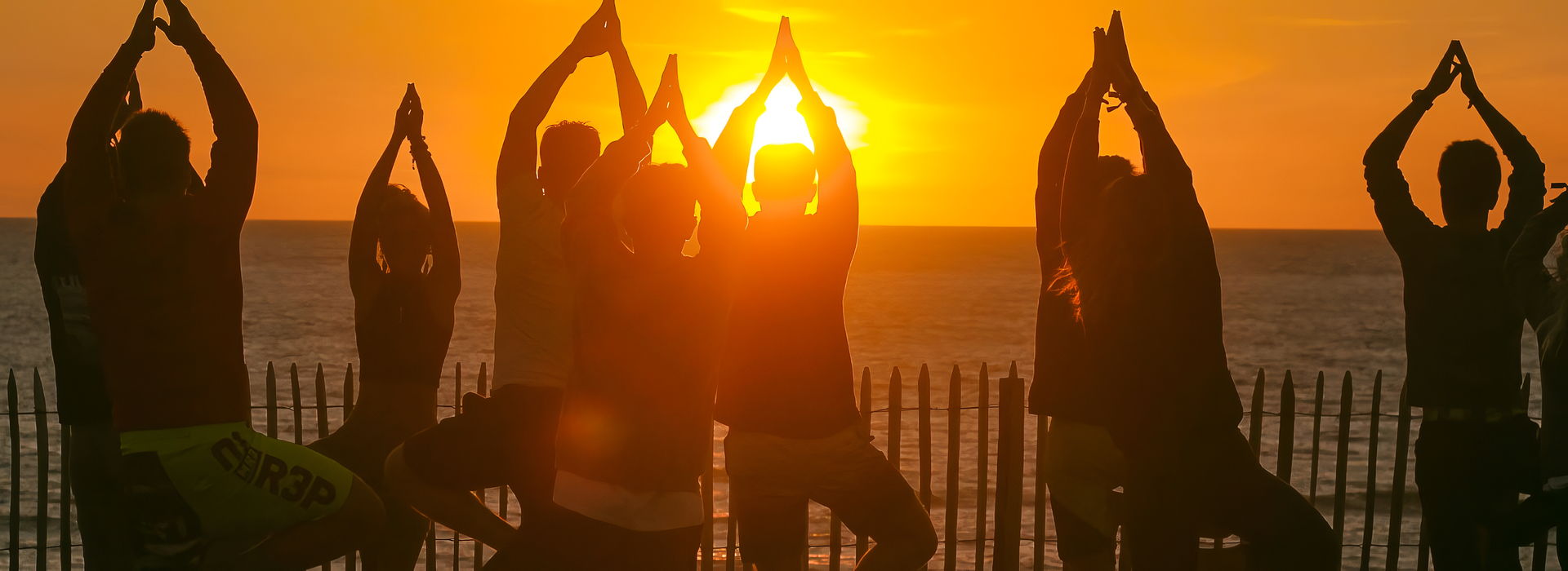 Surf Yoga am Strand in Vieux Boucau