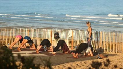 Yoga in Ericeira Yoga am Strand Portugal